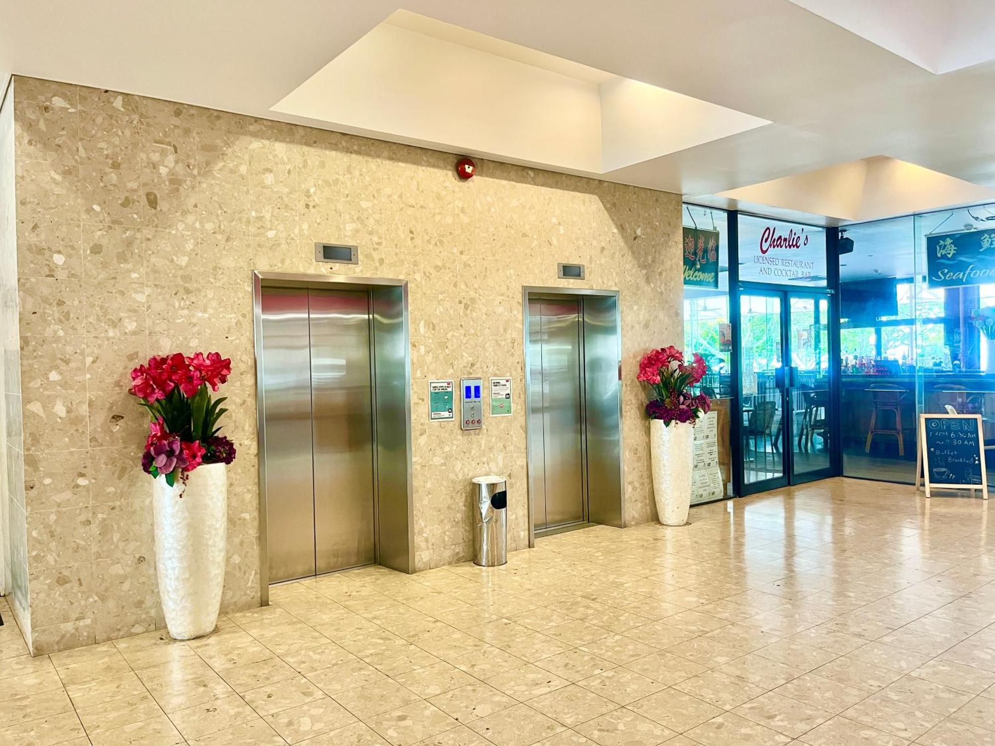 Acacia Court Hotel Кернс Екстер'єр фото