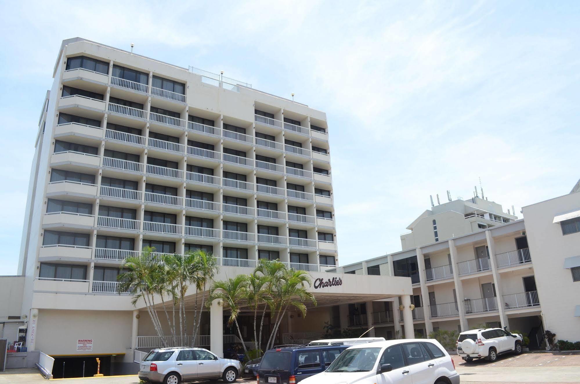 Acacia Court Hotel Кернс Екстер'єр фото